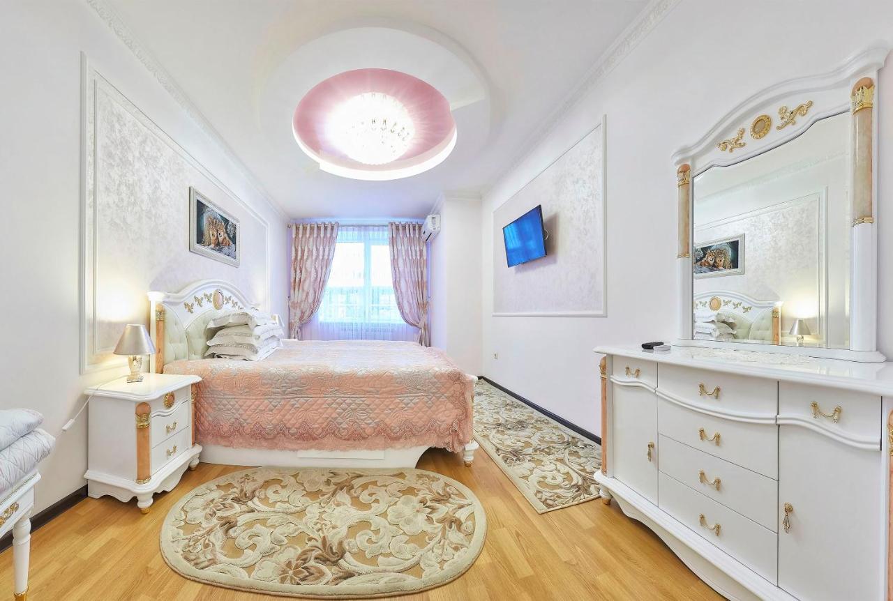 Luxury Apartments Трускавец Екстериор снимка